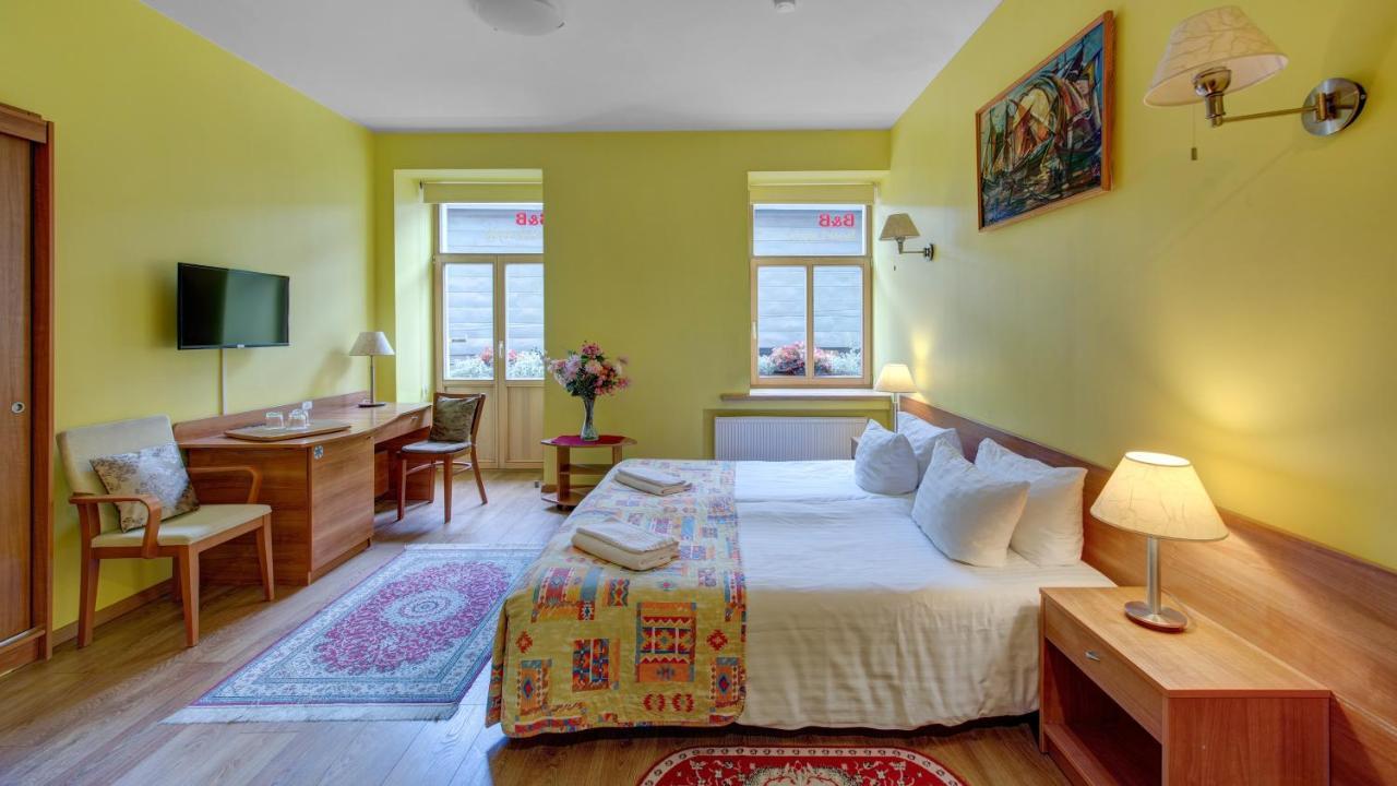 In Astra Bed & Breakfast Вилнюс Екстериор снимка